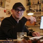 Su Turhan @ desk (c) Alice Mikyna